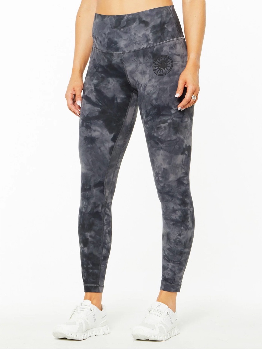 Lululemon -  diamond dye pitch with pockets leggings align leggings 25” - size 2
